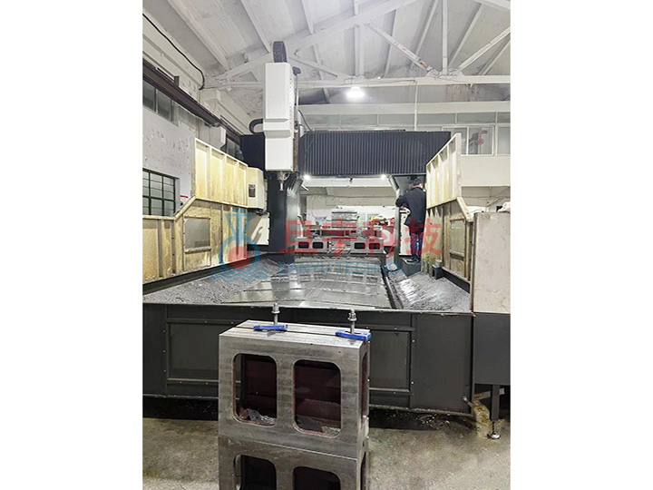 五軸CNC數控機床